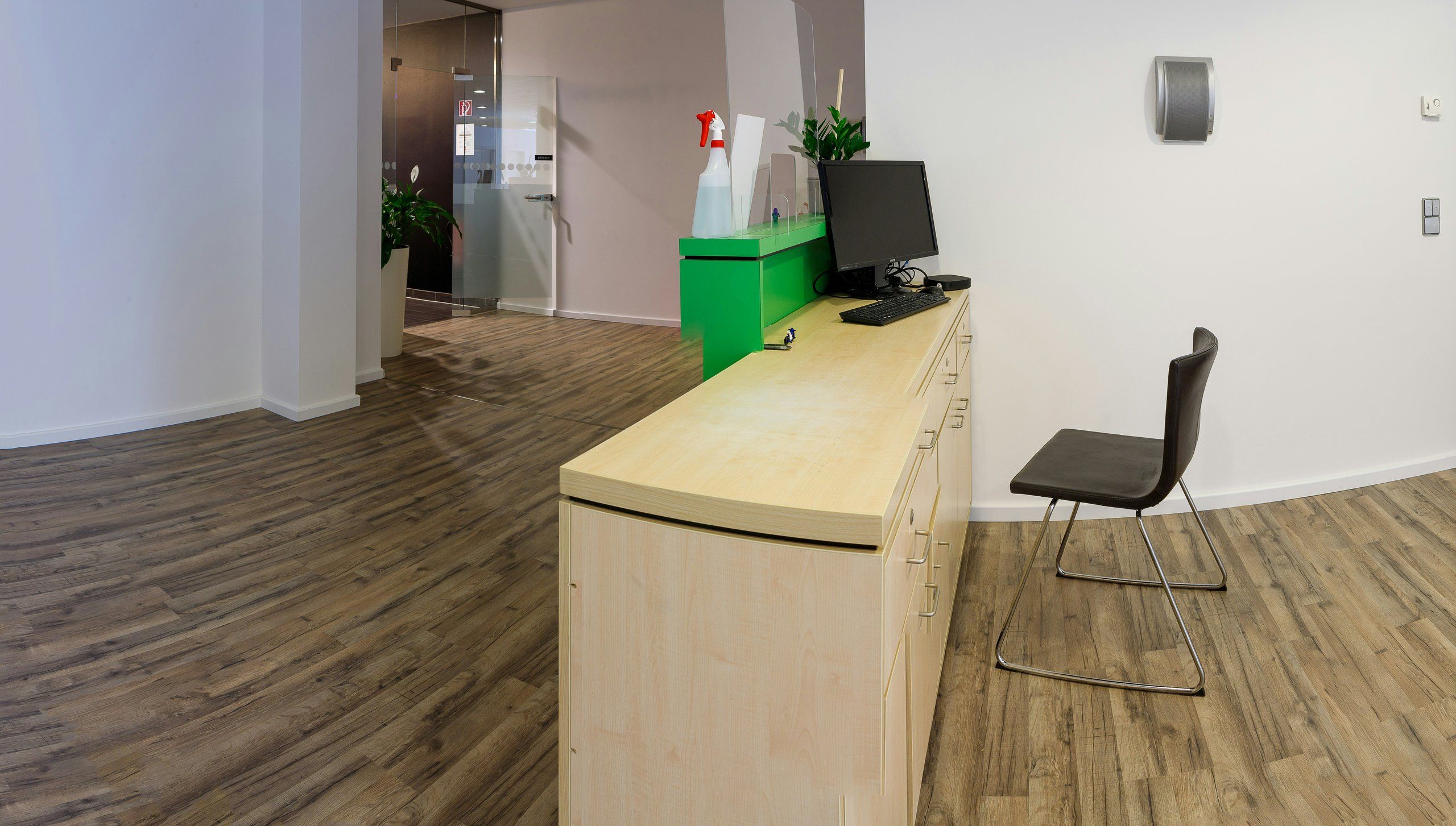 A bright vet clinic consultation room